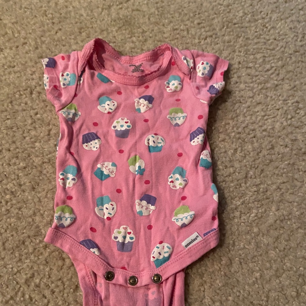 Cupcake onesie